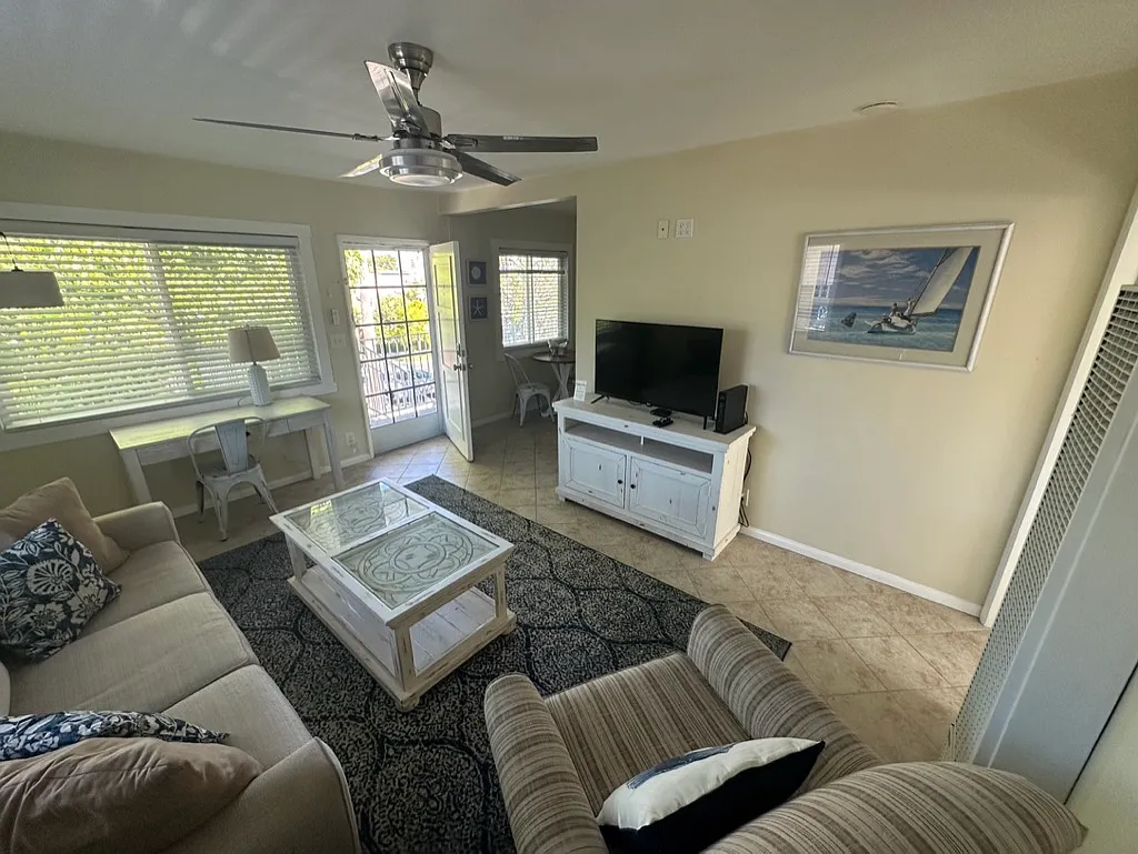 34001 Amber Lantern St — Photo 3