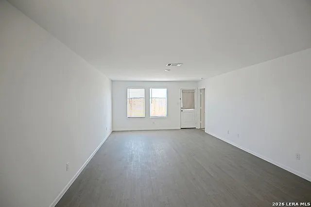 2411 Shady Grv — Photo 4
