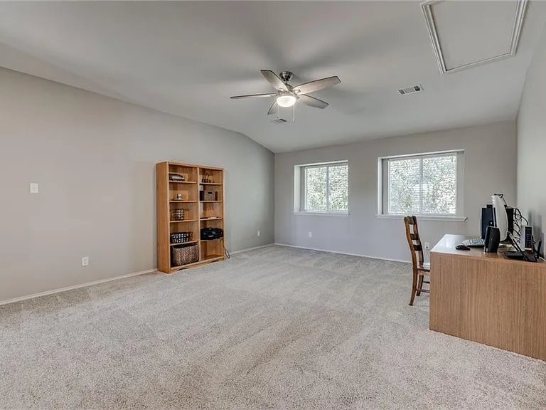 1405 Faustino Cv — Photo 10