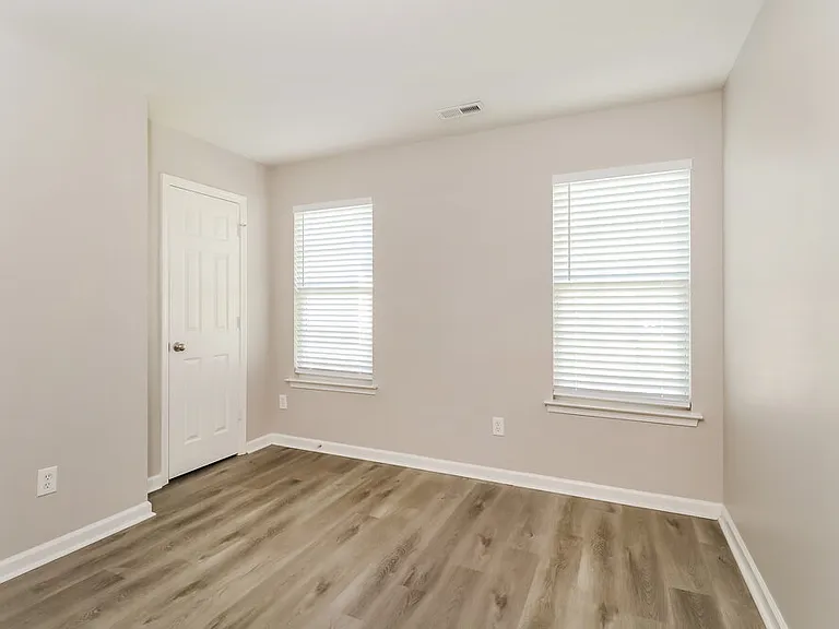 9802 Steele Meadow Rd — Photo 12