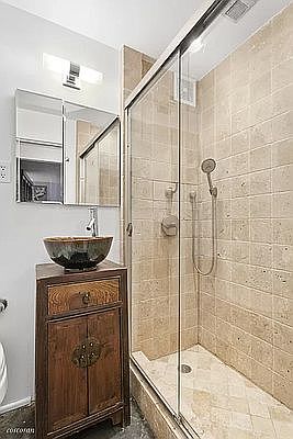 5th image of 313 W 82nd St APT A