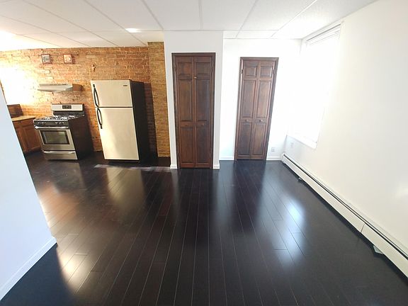 4th image of 1236 Wolf St Floor 2