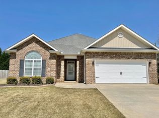 400 Green Island Rd, Bonaire, GA 31005