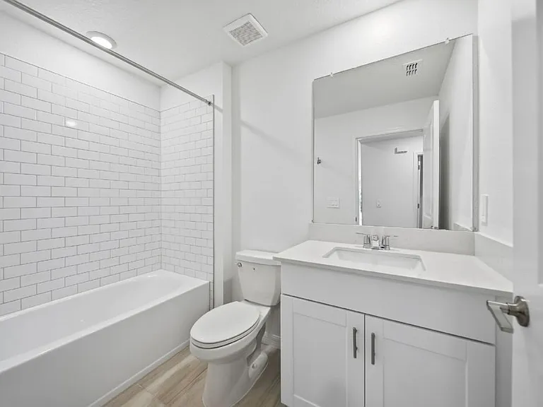 17747 Pleasantview Blvd — Photo 11