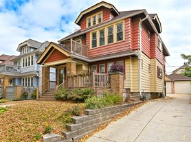 1818 N 56th St, Milwaukee, WI