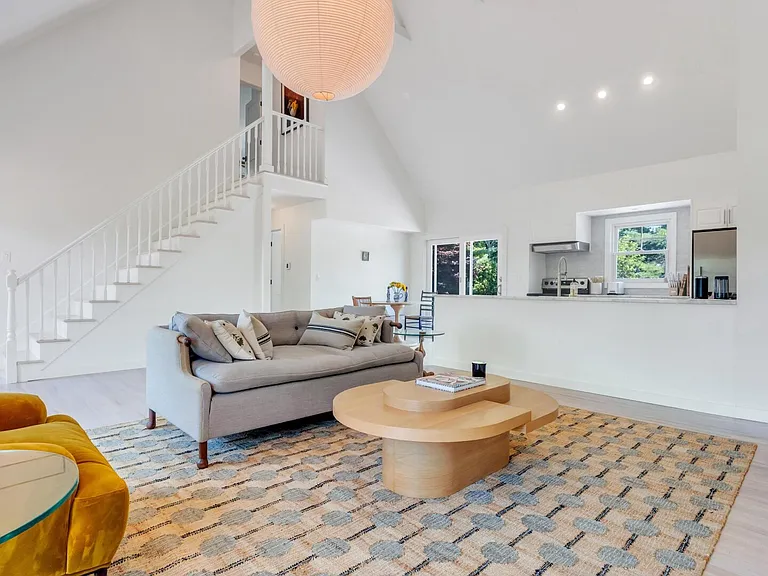 107 Seven Ponds Rd — Photo 6