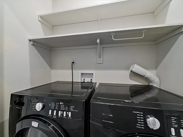 2365 E Geddes Ave #I22 — Photo 11