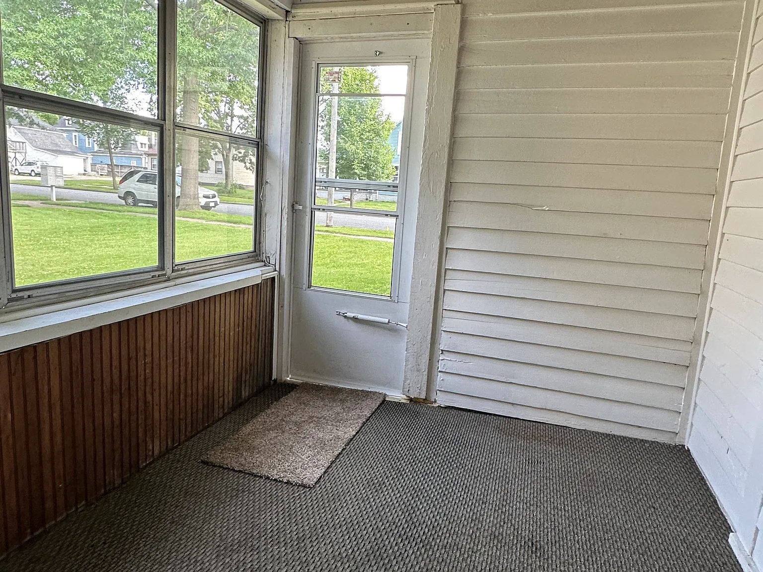 5 bed, $1,650 — Photo 3