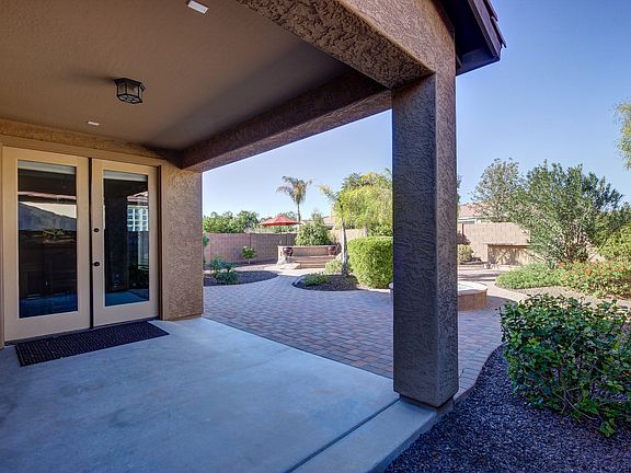 4th image of 3630 E Powell Pl
