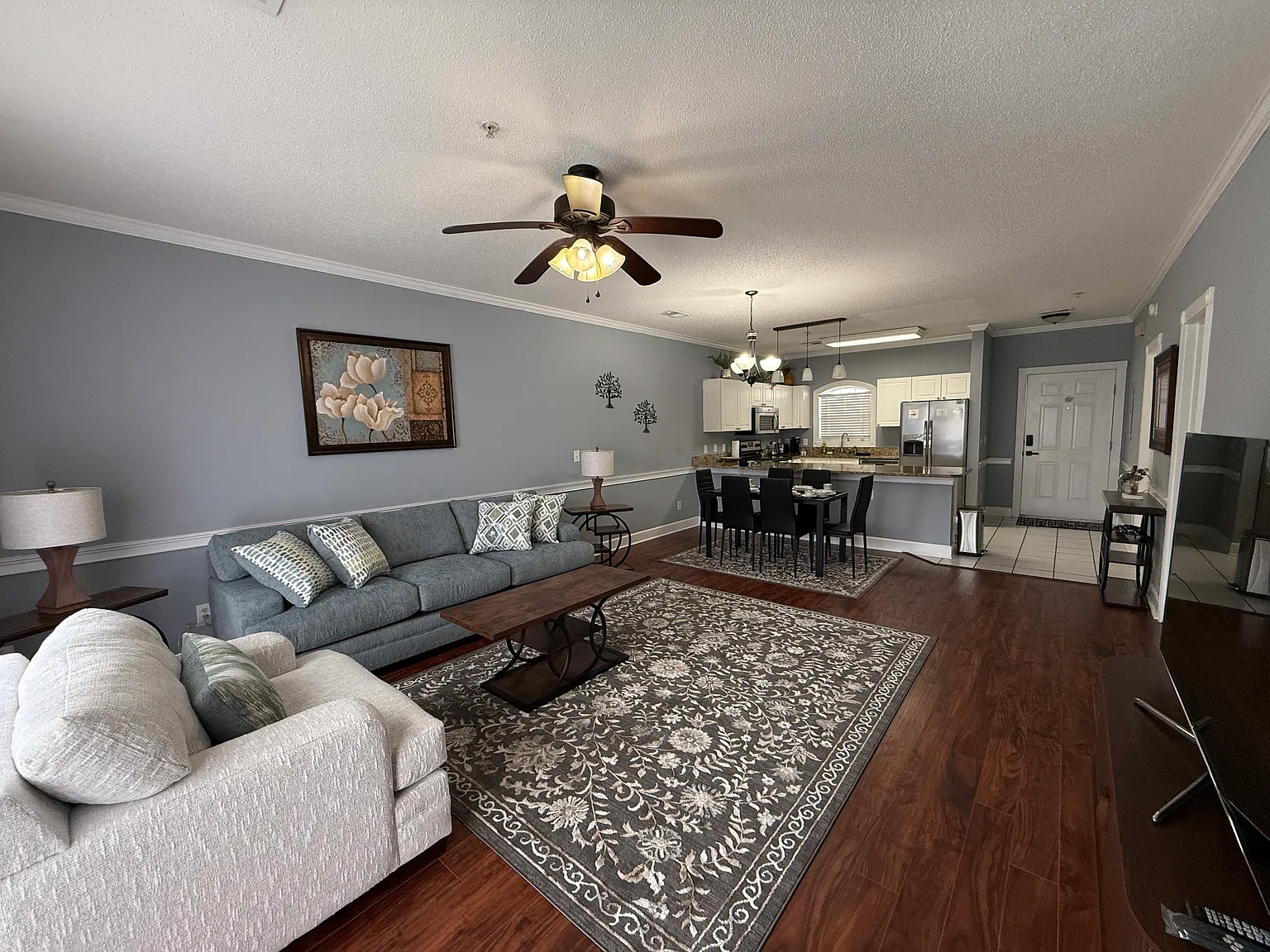 2 bed, 954 sqft, $1,800 — Photo 3