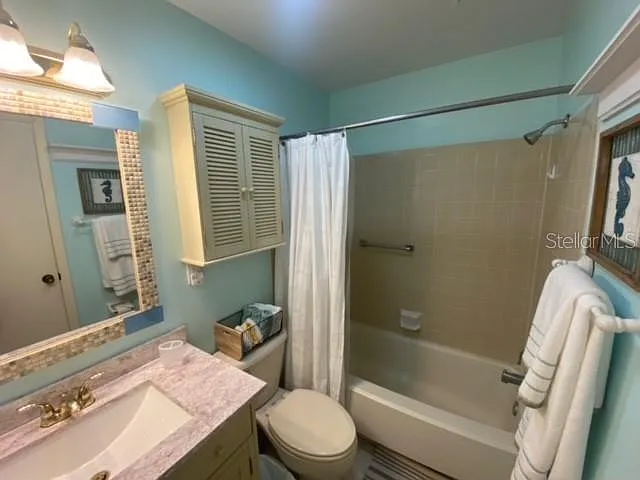 18058 Avonsdale Cir — Photo 10