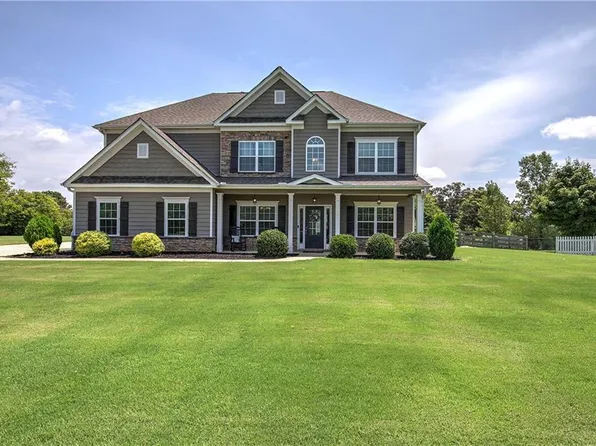 269 Riverboat Dr SW, Adairsville, GA 30103