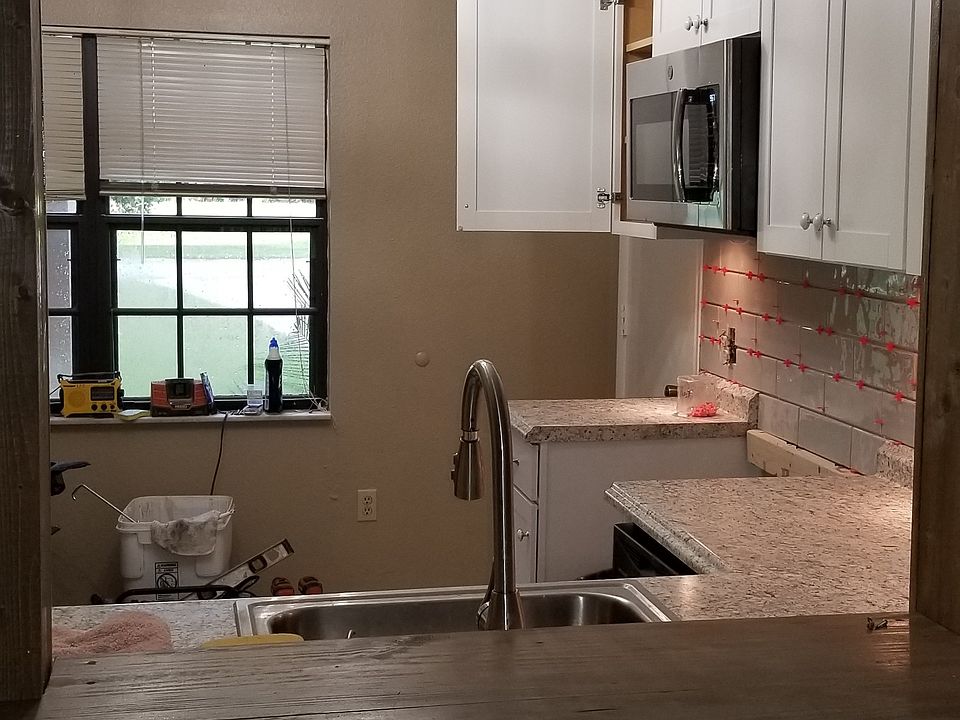 1st image of 1077 E Corktree Cir