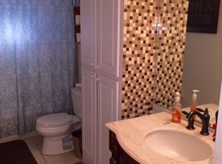 9842 Vanderbilt Dr, Naples, FL 34108