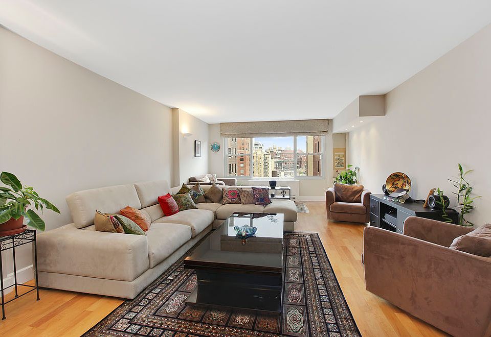 1st image of 114 E 72nd St APT 16A