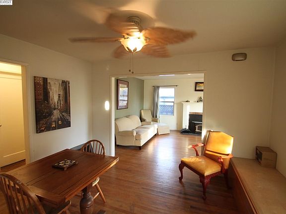 4th image of 2322 Vestal Ave