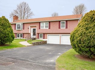 51 James Ct, Middletown, RI 02871