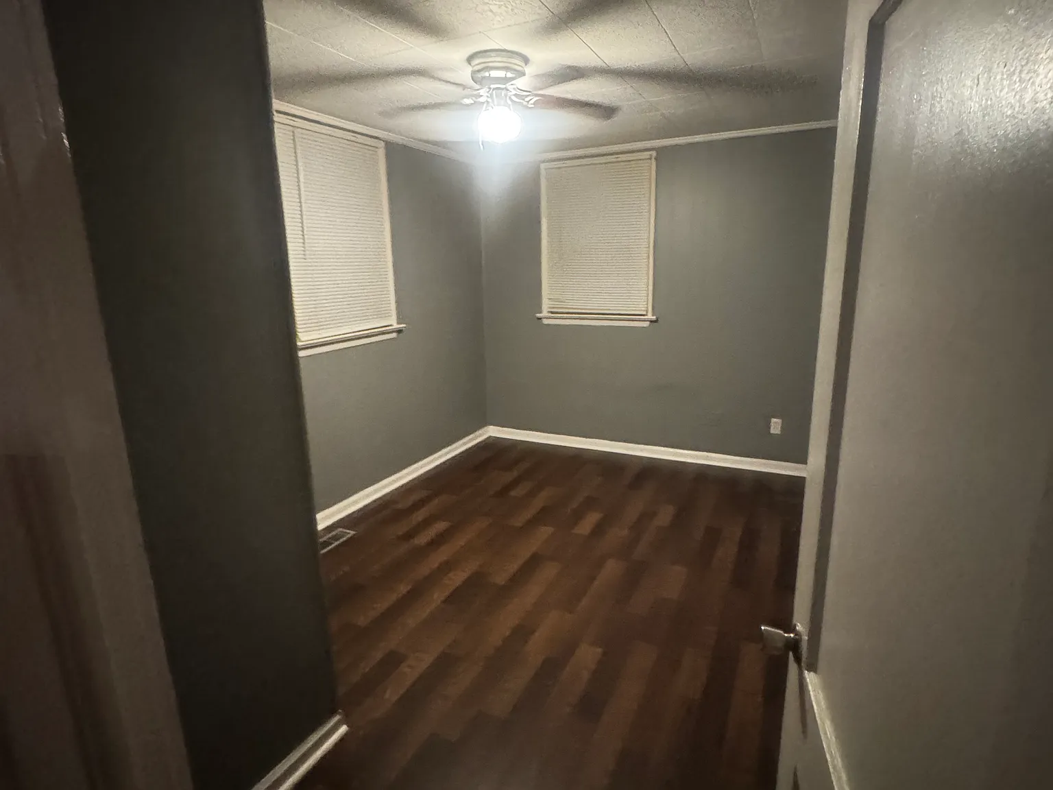 2 bed, 800 sqft, $1,350 — Photo 3
