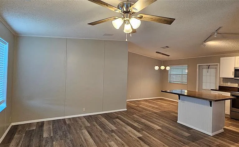 8410 Wagon Wheel Cir — Photo 5