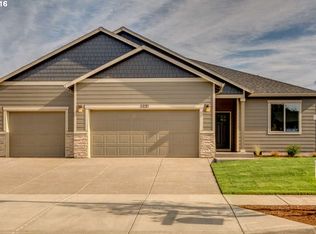 2235 A St, Hubbard, OR 97032