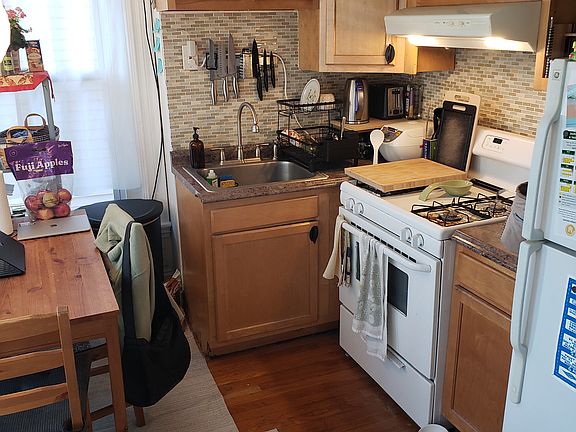 3rd image of 48 Highland Ave APT 3