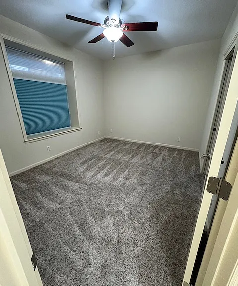 320 E 32nd St #105 — Photo 2