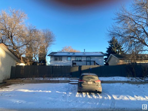 3rd image of 68 Oatway Dr