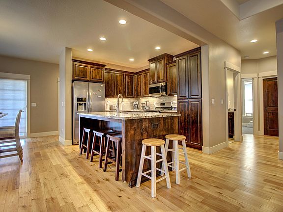5th image of 3835 Creek Mont Dr