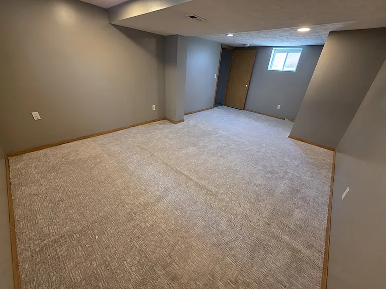 1125 Claremont St — Photo 20