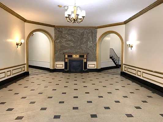 Rented by Smart NY Realty LLC | media 2