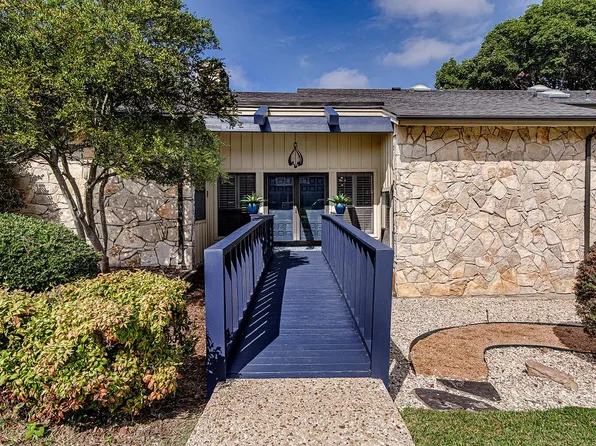 412 Havenwood Ln N, Fort Worth, TX 76112