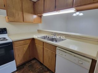 601 E Oak St #6, Cottage Grove, WI 53527