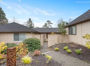 30 Condolea Dr, Lake Oswego, OR 97035