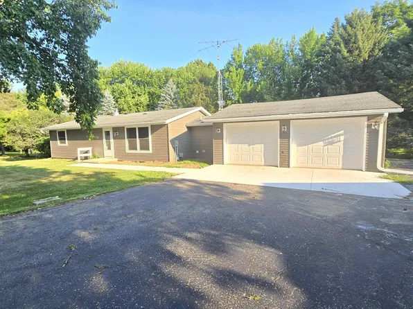 W2726 Menominee Ct, Markesan, WI 53946