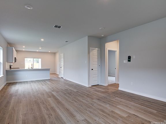 3rd image of 2112 Darst Drive