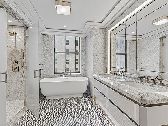 5th image of 303 Park Ave Unit 2811