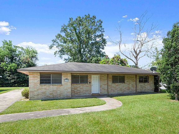 2nd image of 6720 Avocado Dr