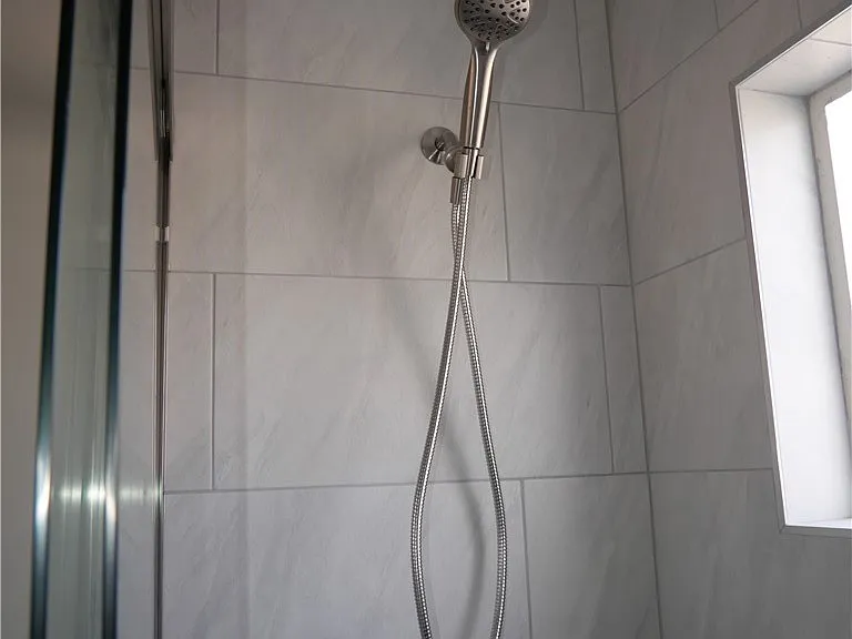 513 E Walnut St #513C — Photo 11