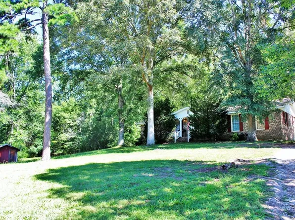 30 Evergreen Dr, Cedartown, GA 30125