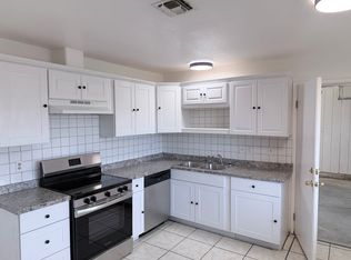 4370 Evelyn Dr, Olivehurst, CA 95961
