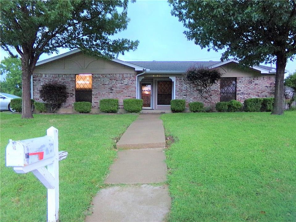1st image of 3736 Dawn Dr