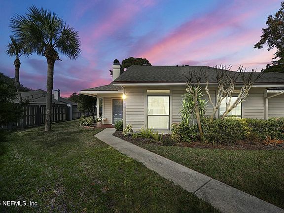 2nd image of 170 CRANES LAKE Drive