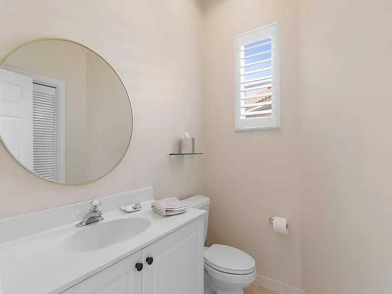 1735 Victoria Cir — Photo 7