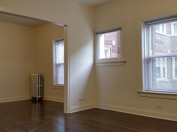4th image of 2945 W Fullerton Ave APT 3S