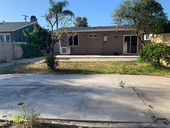3rd image of 3413 Helix St