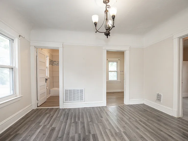 1545 Coutant Ave — Photo 18
