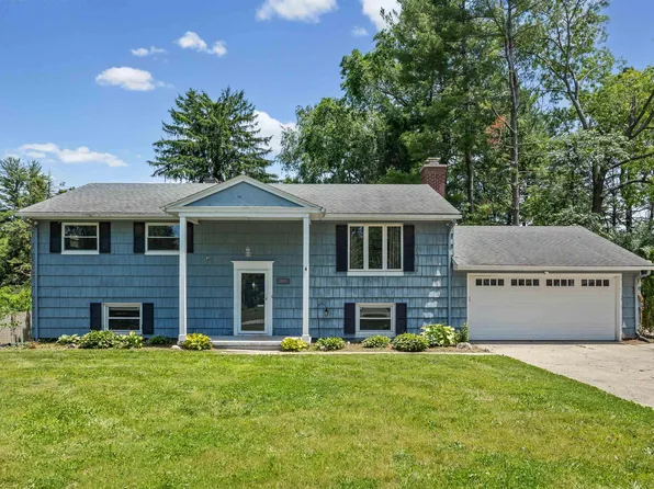 202 Blueberry Ln, West Lafayette, IN 47906