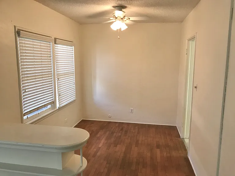 844 E Home Ave — Photo 3