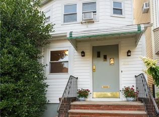 414 E 2nd St, Brooklyn, NY 11218