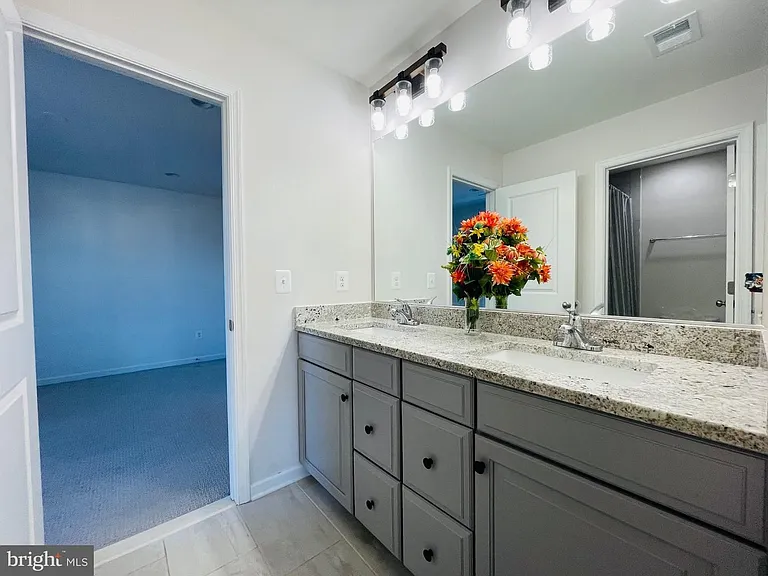 508 Sourwood Ct — Photo 11